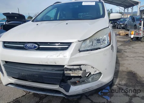 2016 Ford Escape Se z USA, uszkodzony, nr VIN 1FMCU9G96GUB61123